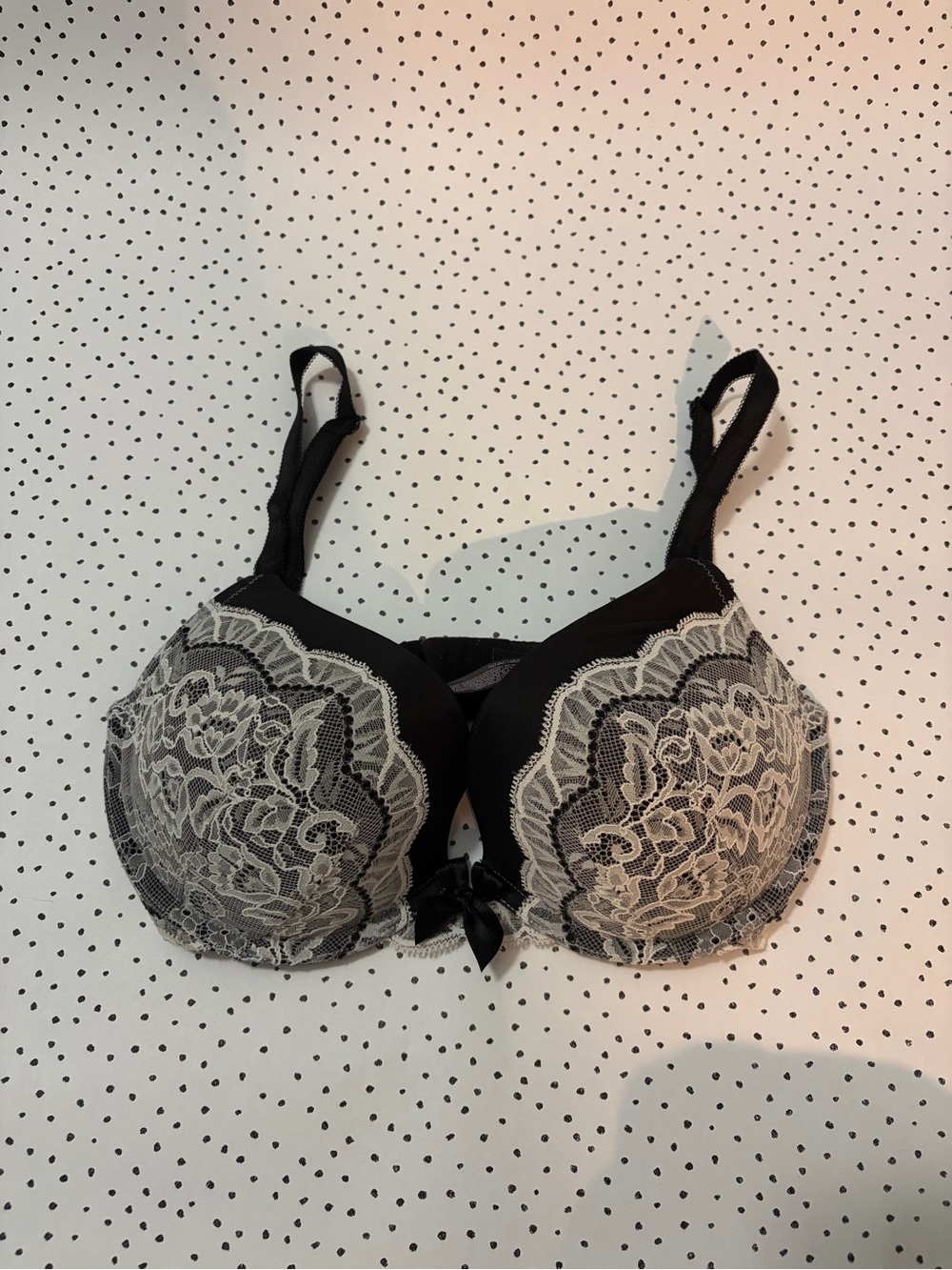 Victoria’s Secret Dream Angels Push-Up Bra with Lace Overlay